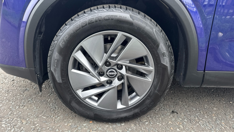 Nissan Qashqai 1.3 DiG-T MH 158 Acenta Premium 5dr Xtronic Petrol Hatchback